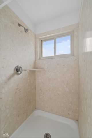 8073 Wallingwood Drive, Indianapolis, IN 46256