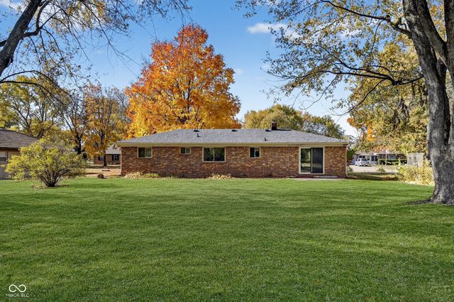 8073 Wallingwood Drive, Indianapolis, IN 46256
