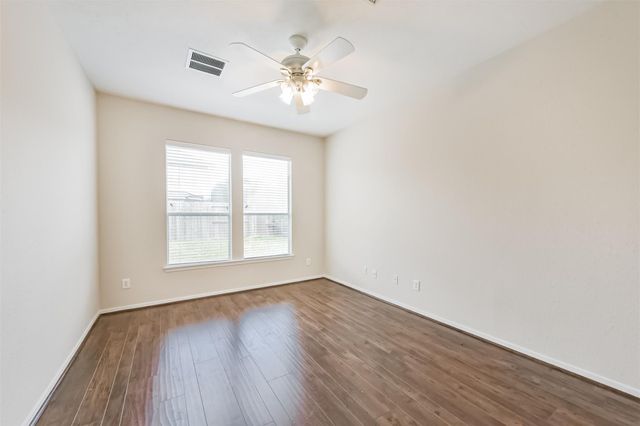 2601 Hewn Rock Way, Pearland, TX 77584