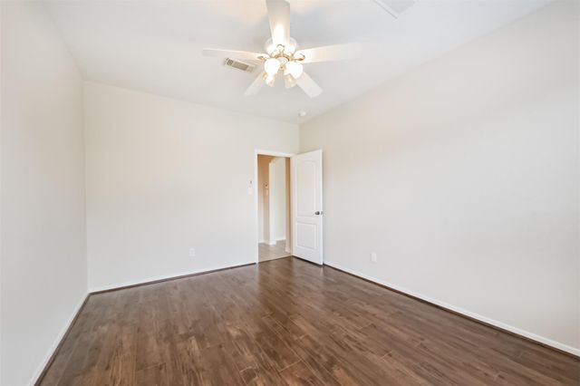 2601 Hewn Rock Way, Pearland, TX 77584