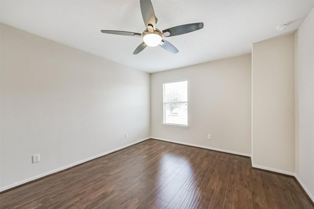 2601 Hewn Rock Way, Pearland, TX 77584
