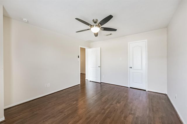 2601 Hewn Rock Way, Pearland, TX 77584