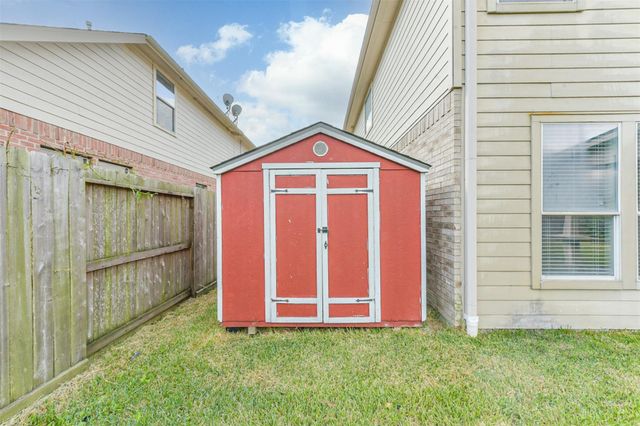 2601 Hewn Rock Way, Pearland, TX 77584