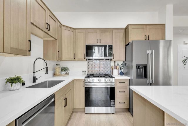11138 Ivy Hill Drive, San Diego, CA 92131