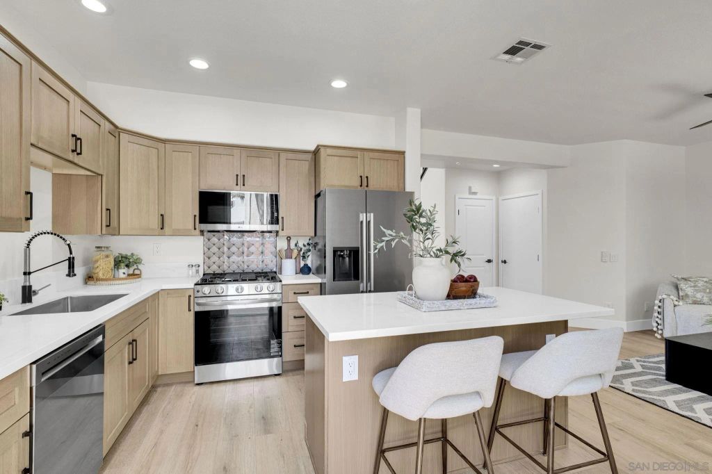 11138 Ivy Hill Drive, San Diego, CA 92131