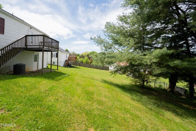 2209 Locust Street, Kingsport, TN 37664