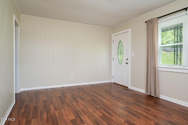 2209 Locust Street, Kingsport, TN 37664