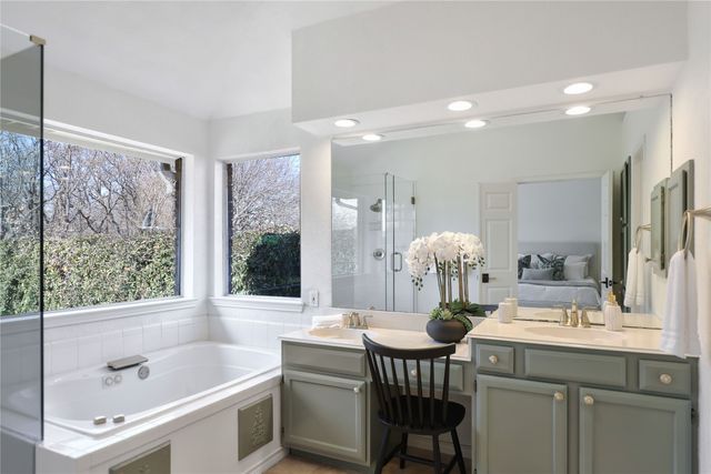 2720 Green Oak Court, Highland Village, TX 75077