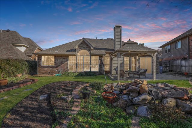 2720 Green Oak Court, Highland Village, TX 75077