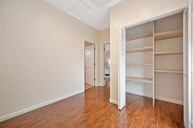 2121 Perkins Way, Sacramento, CA 95818