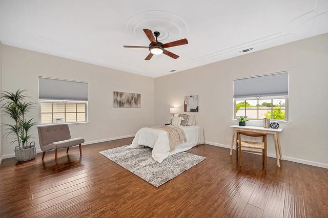 2121 Perkins Way, Sacramento, CA 95818