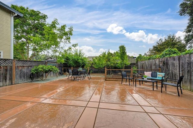 2121 Perkins Way, Sacramento, CA 95818