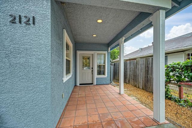 2121 Perkins Way, Sacramento, CA 95818