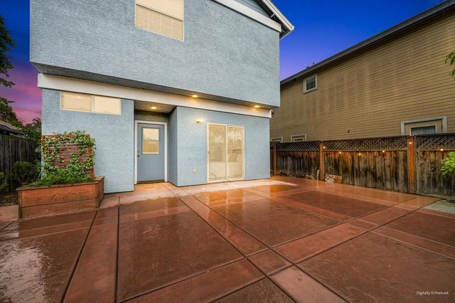 2121 Perkins Way, Sacramento, CA 95818