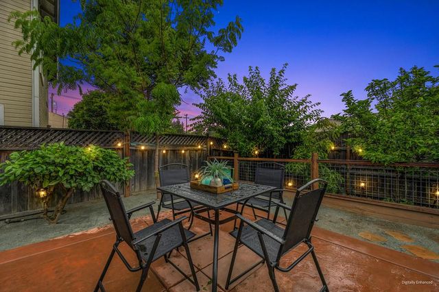 2121 Perkins Way, Sacramento, CA 95818