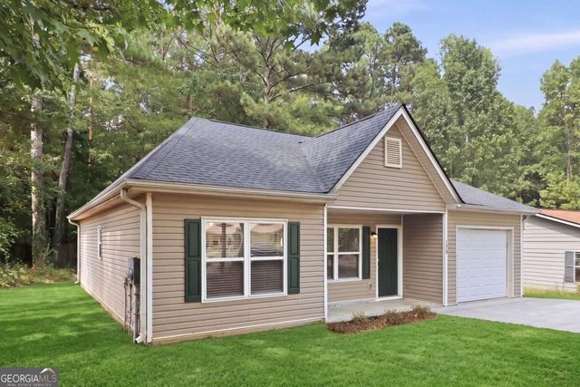 123 Whispering Pine Lane NE, White, GA 30184