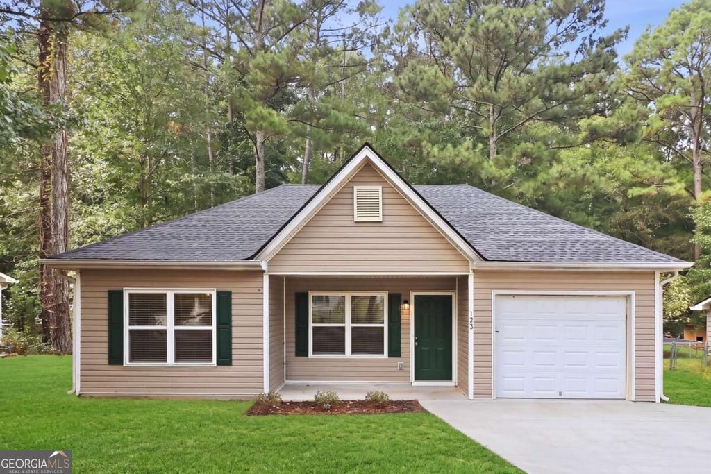 123 Whispering Pine Lane NE, White, GA 30184