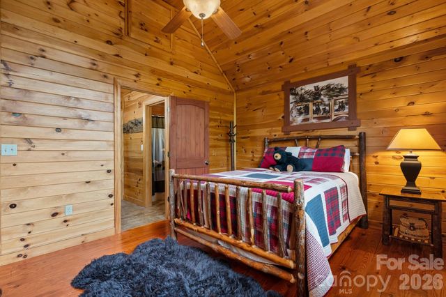 110 Mountain Crest Drive S, Marion, NC 28752