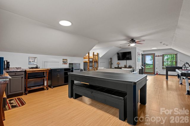 110 Mountain Crest Drive S, Marion, NC 28752
