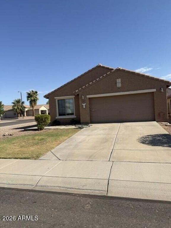 887 W Desert Hills Drive, San Tan Valley, AZ 85143