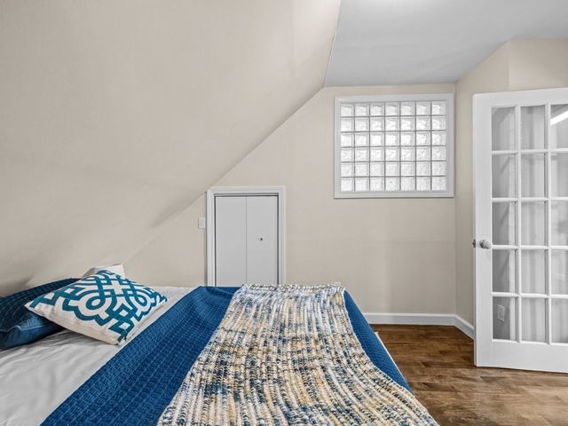 47 R Jamaica 3, Boston, MA 02130