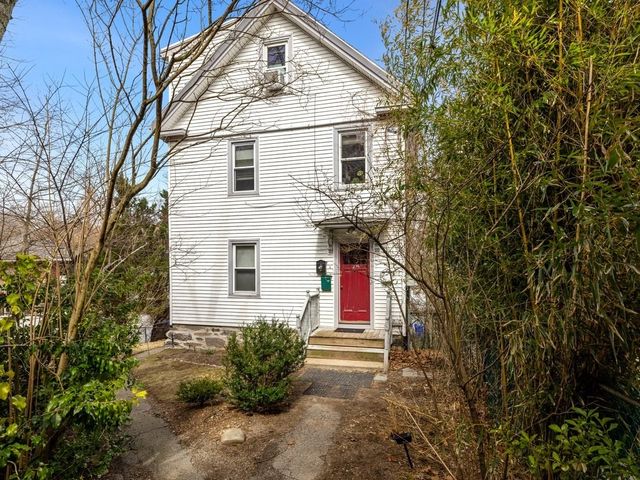 47 R Jamaica 3, Boston, MA 02130