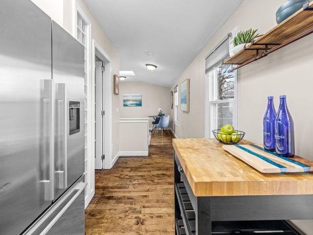 47 R Jamaica 3, Boston, MA 02130