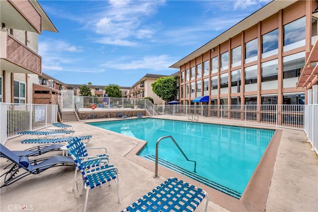 5585 E Pacific Coast HWY 342, Long Beach, CA 90804
