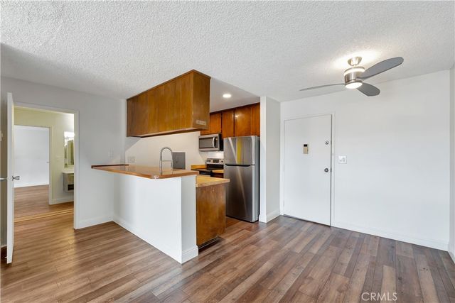 5585 E Pacific Coast HWY 342, Long Beach, CA 90804