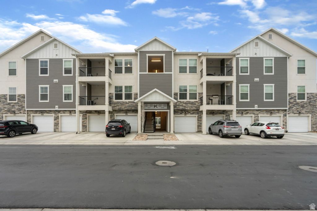 353 W 490 N, Vineyard, UT 84059