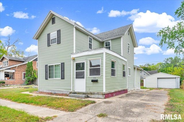 1016 CAROLINE Street, Pekin, IL 61554