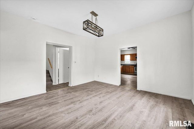 1016 CAROLINE Street, Pekin, IL 61554