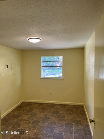 1517 43rd Avenue, Gulfport, MS 39501