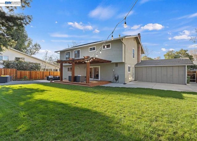 14 14 E Leeds Ct, Danville, CA 94526