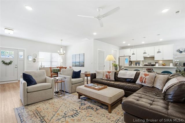 4517 Augusta National Drive, Floyds Knobs, IN 47119
