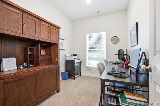 4517 Augusta National Drive, Floyds Knobs, IN 47119