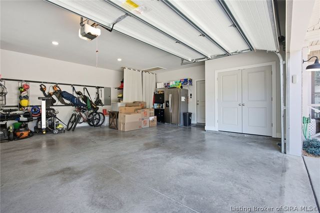 4517 Augusta National Drive, Floyds Knobs, IN 47119