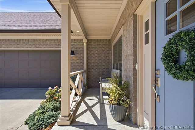 4517 Augusta National Drive, Floyds Knobs, IN 47119