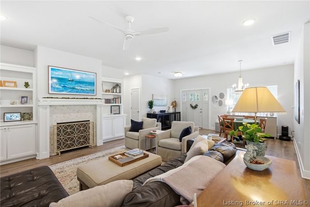 4517 Augusta National Drive, Floyds Knobs, IN 47119