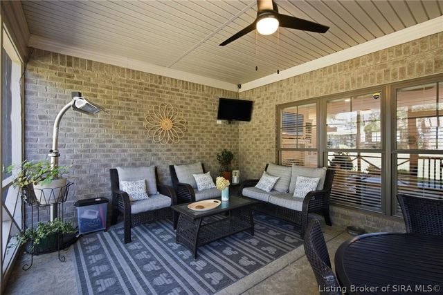 4517 Augusta National Drive, Floyds Knobs, IN 47119