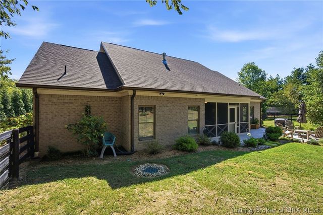 4517 Augusta National Drive, Floyds Knobs, IN 47119