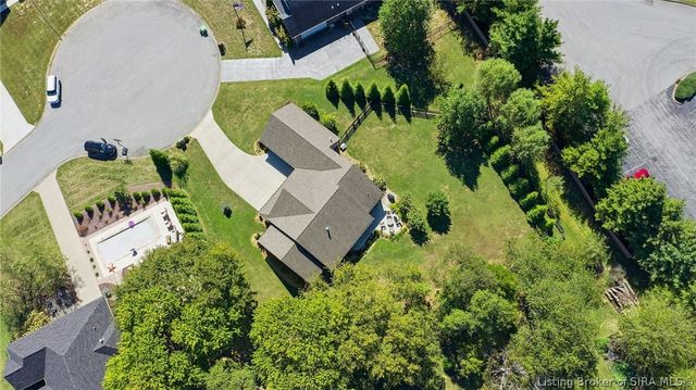 4517 Augusta National Drive, Floyds Knobs, IN 47119