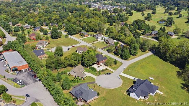 4517 Augusta National Drive, Floyds Knobs, IN 47119