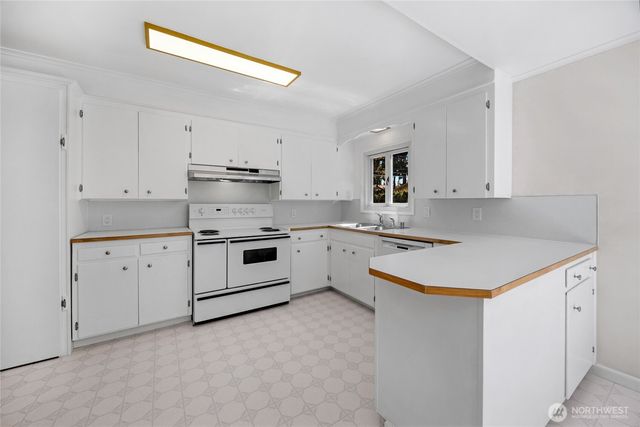 5316 East Drive, Everett, WA 98203