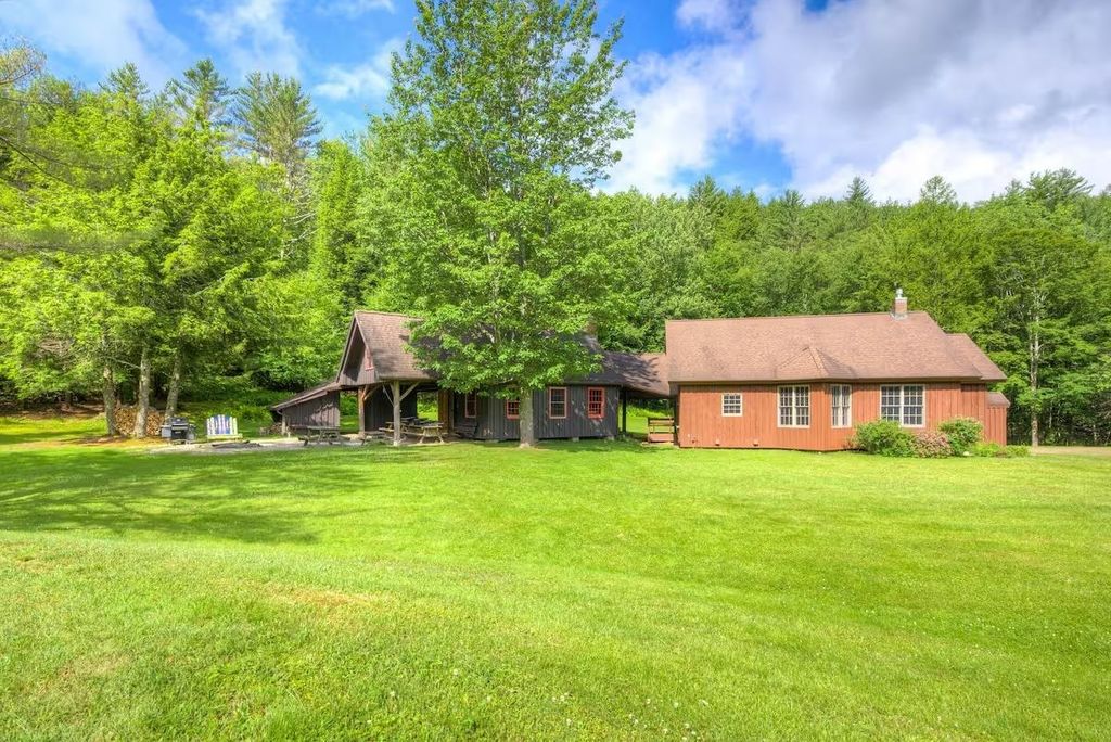 Image 19 of property listing at 65 Bentley Lane, Jericho, VT 05465