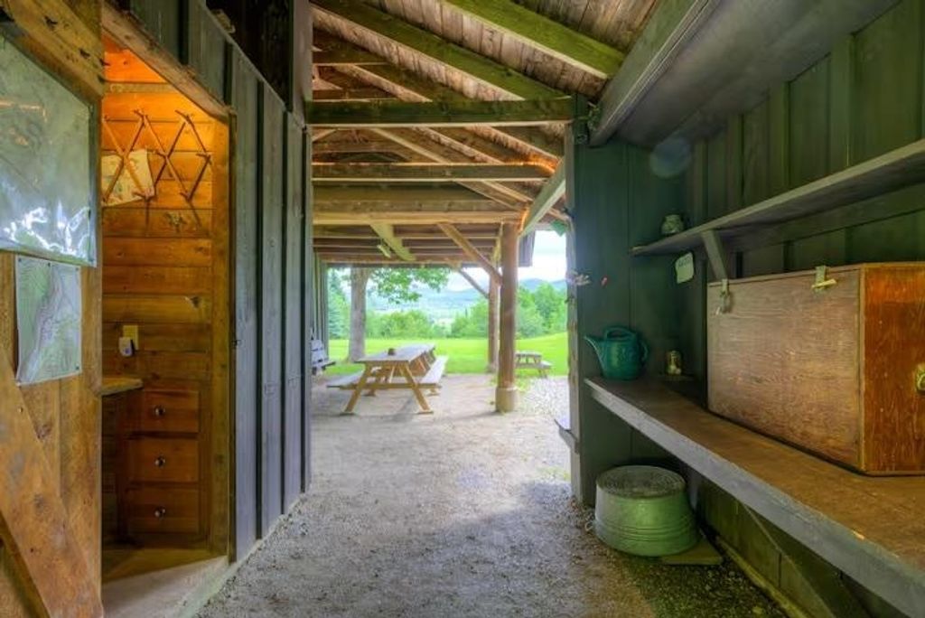 Image 20 of property listing at 65 Bentley Lane, Jericho, VT 05465