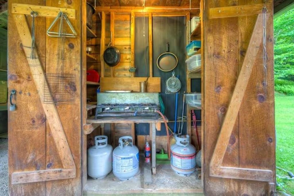 Image 25 of property listing at 65 Bentley Lane, Jericho, VT 05465