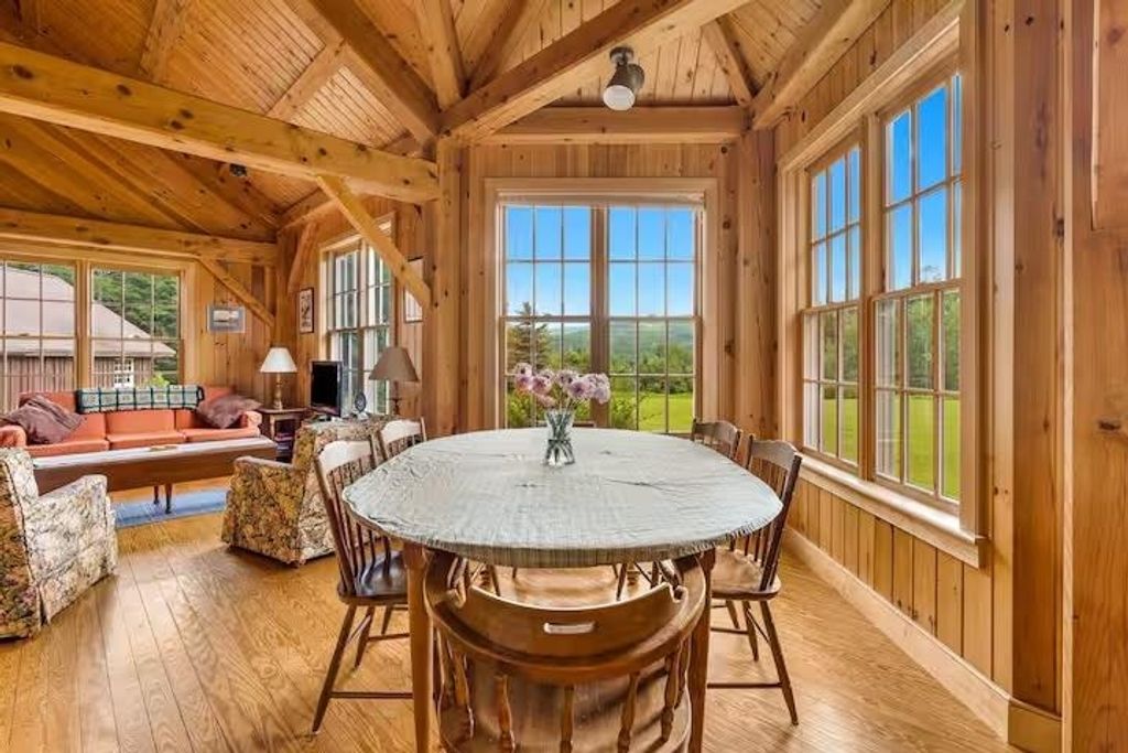 Image 7 of property listing at 65 Bentley Lane, Jericho, VT 05465