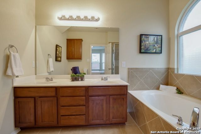 13708 Tivoli Gdns, Live Oak, TX 78233