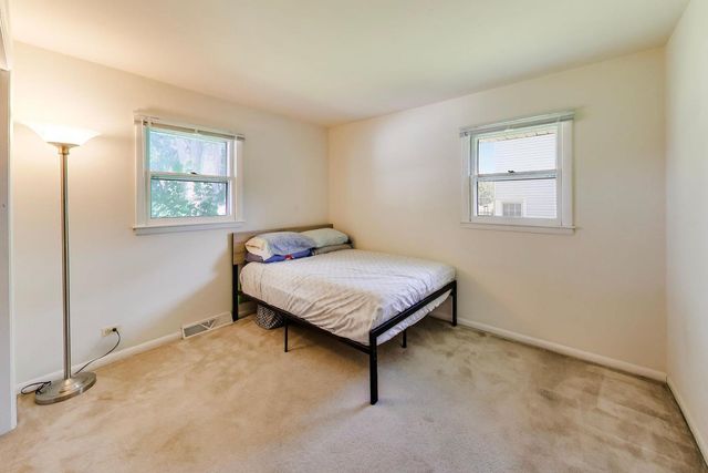 249 Sunrise Avenue, Willowbrook, IL 60527
